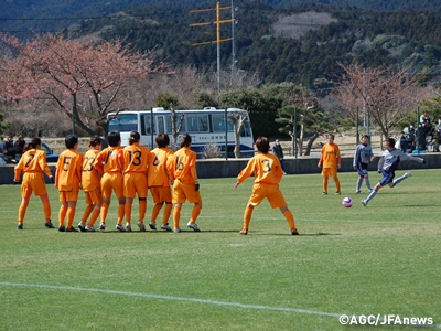 第25回全国レディースサッカー大会 富士山をのぞむピッチで女性プレーヤーが躍動