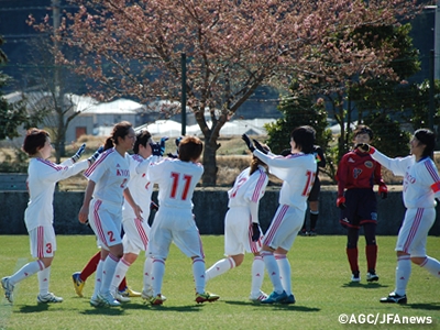 第25回全国レディースサッカー大会 富士山をのぞむピッチで女性プレーヤーが躍動