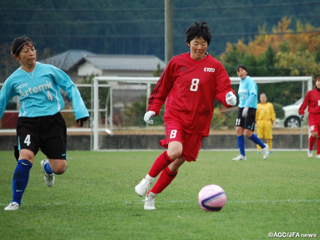 第25回全国レディースサッカー大会 全国から集まった女性プレーヤーの活躍に注目
