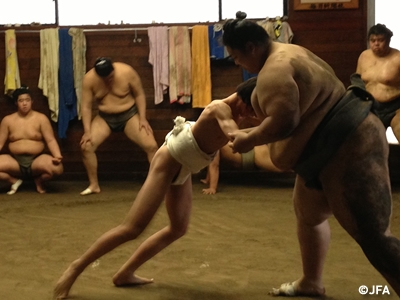 JFAアカデミー福島、恒例の相撲部屋実習