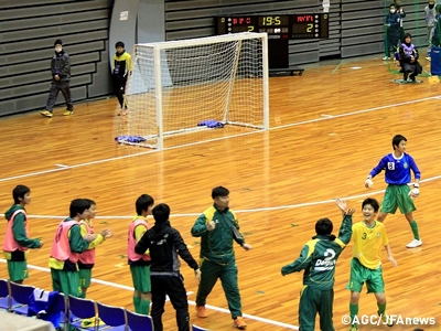 第19回全日本ユース（U-15）フットサル大会 16チームが1次ラウンドで火花を散らす