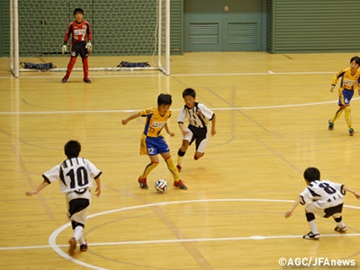 バーモントカップ 第23回全日本少年フットサル大会 48チームが小学生年代のフットサル日本一を目指す