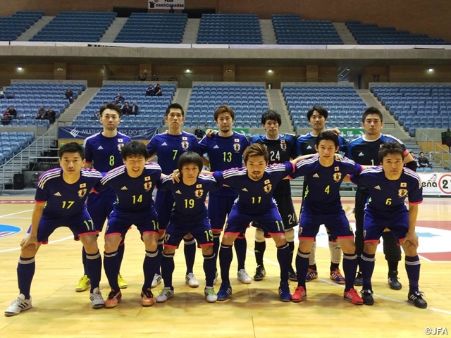 Futsal Japan National Team Training match against Santiago Futsal as the second last game in Spain