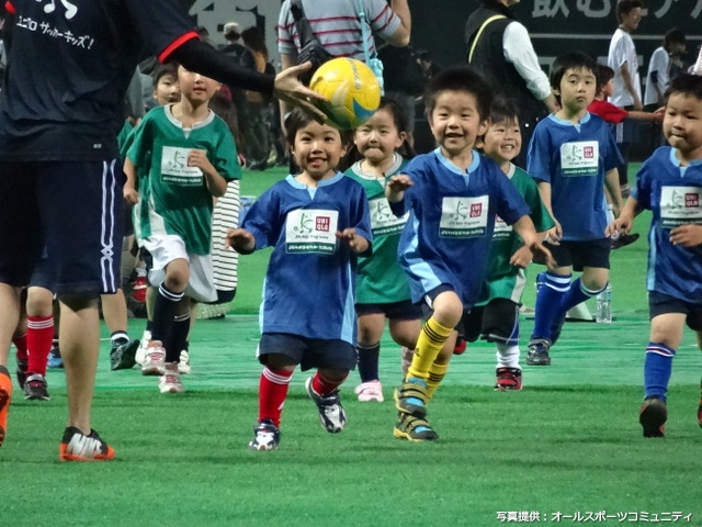 JFAユニクロサッカーキッズ　 名称・ロゴも新たに、6/8福岡を皮切りに今年は全国各地14会場で開催