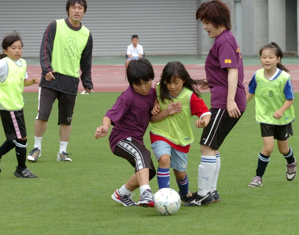 JFAファミリーフットサルフェスティバル2011 with KIRIN スペシャルステージ in 香川　6月19日に香川県立丸亀競技場で開催