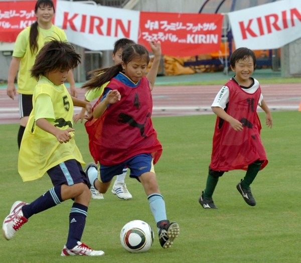 JFAファミリーフットサルフェスティバル2010 with KIRIN スペシャルステージ in 愛媛　6月26日にニンジニアスタジアムで開催