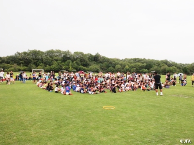 JFAキッズサッカーフェスティバル　岐阜県の可児市ふれあいパーク緑の丘に、約270人が参加！