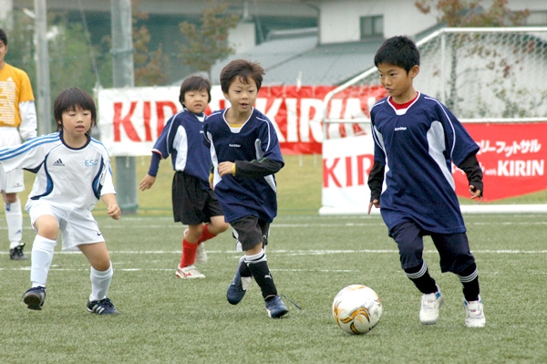 JFAファミリーフットサルフェスティバル2009 with KIRIN スペシャルステージ in 山梨　10月25日に山梨県中巨摩郡昭和町押越押原公園 人口芝グランドで開催