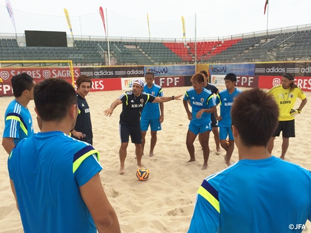 Beach Soccer Japan National Team take Europe tour (24 July)