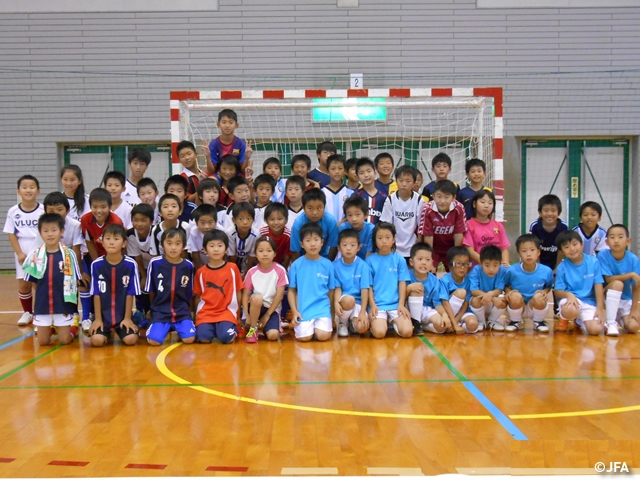 JFAファミリーフットサルフェスティバル　福岡県の小倉北体育館に、約130人が参加！