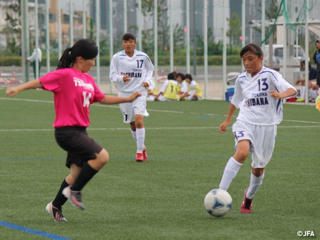 中学校女子サッカー部フェスティバル　グループリーグを実施