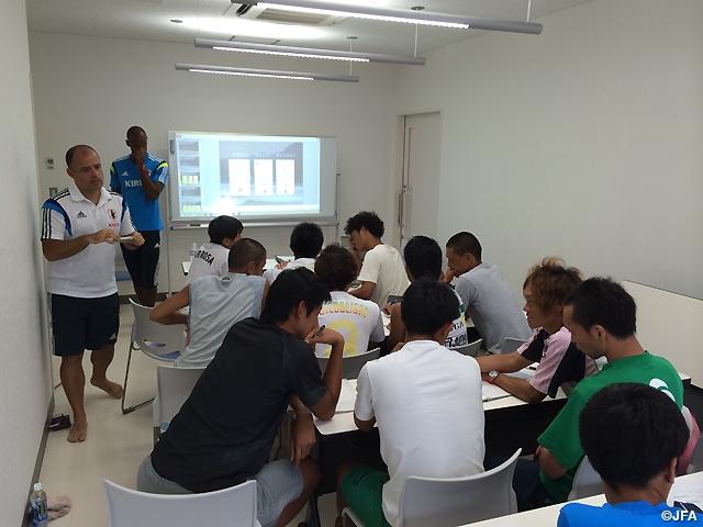 Marcelo Mendes, Beach Soccer Japan National Team Head Coach, holds his 8th clinic in Kakegawa, Shizuoka