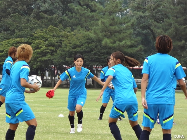 Nadeshiko Japan in preparation for their final group stage match