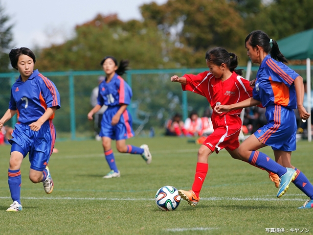 キヤノン ガールズ・エイト　〜 JFA北海道ガールズ・エイト(U-12)サッカー大会 〜　1日目が終了