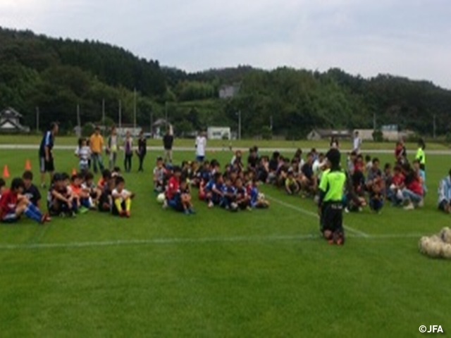 JFAキッズサッカーフェスティバル　宮城県の石巻フットボール場に、約200人が参加！