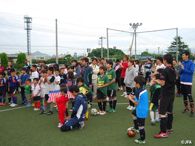 JFAファミリーフットサルフェスティバル　静岡県の沼津スポーツリゾートテリフィックに、約100人が参加！