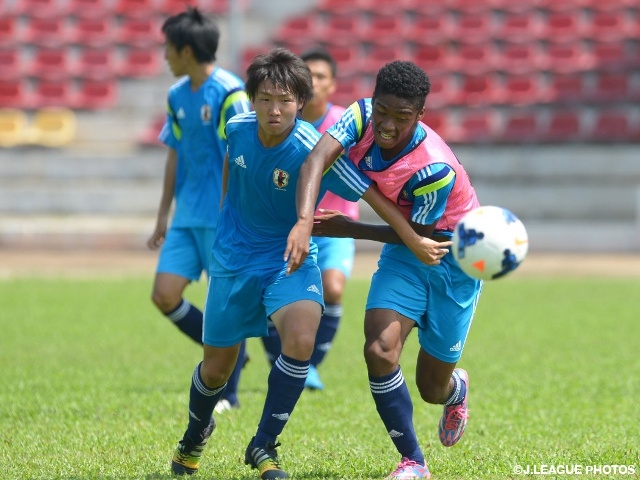 Japan practice for AFC Under-19 quarterfinals against North Korea