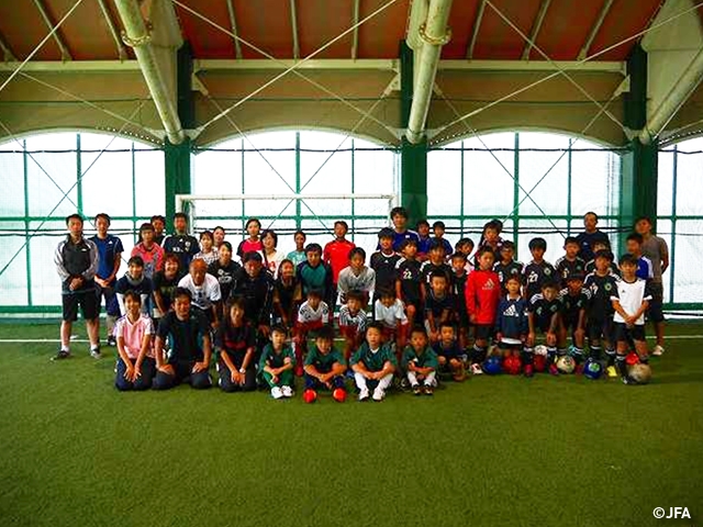 JFAキッズサッカーフェスティバル　石川県の金沢市太陽が丘に、約100人が参加！