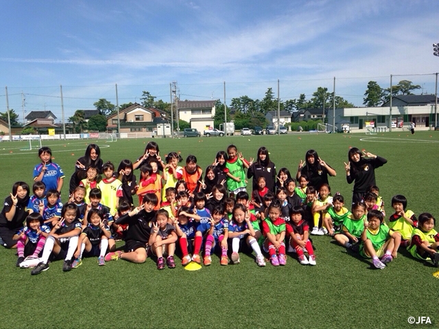 JFAガールズサッカーフェスティバル 富山県滑川市日医工スポーツアカデミーに、約100人が参加！