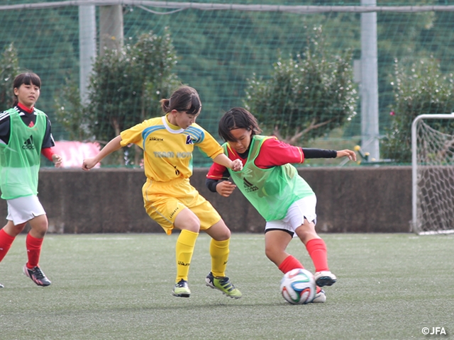 Junior high girls football festival kicks off