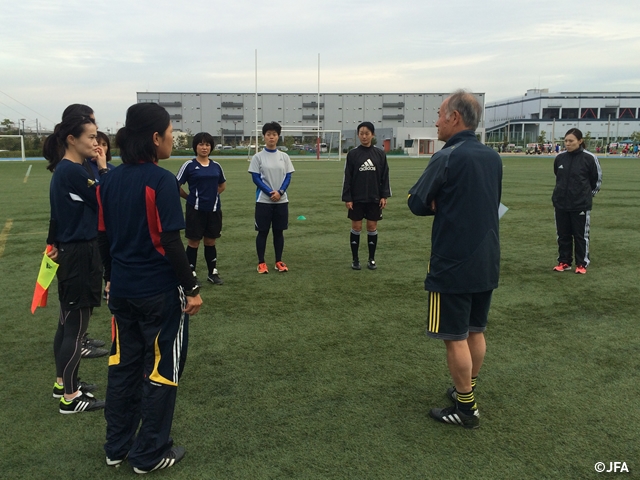 JFA host Reskilling workshop for class 1 women's referees