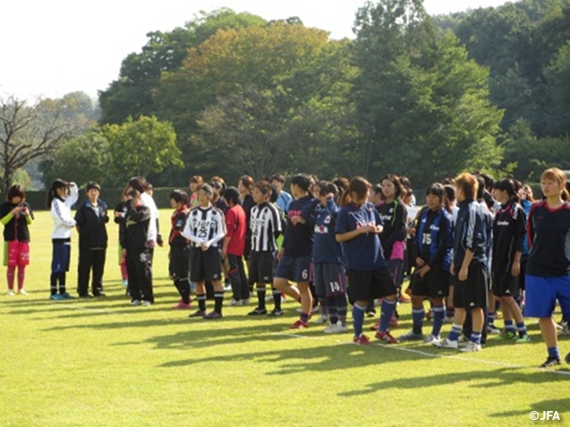 JFAレディースサッカーフェスティバル　群馬県藤岡市の藤岡市庚申山総合公園に、約260人が参加！