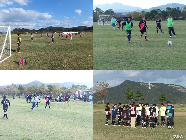 JFAレディース／ガールズサッカーフェスティバル　徳島県鳴門市の鳴門ウチノ海総合公園に、約150人が参加！