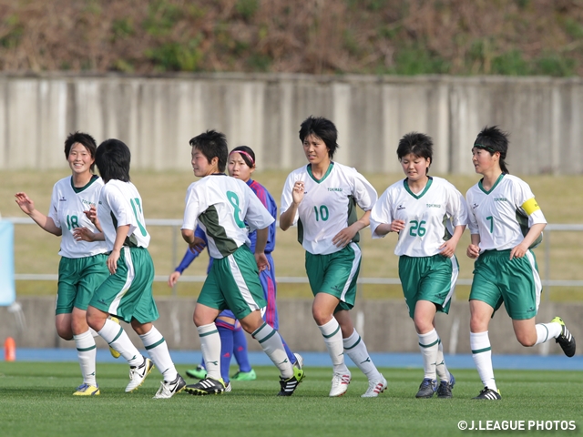 地元の声援を背に戦う高校勢　第36回皇后杯全日本女子サッカー選手権大会
