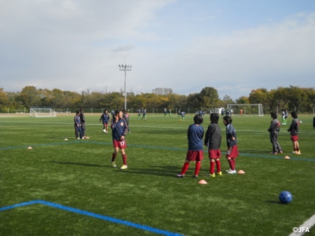 JFAガールズサッカーフェスティバル　岐阜県羽島郡の岐阜県フットボールセンターに、約180人が参加！