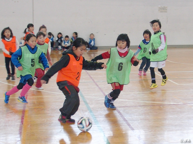 JFAガールズフットサルフェスティバル　長野県中野市の中野市民体育館に、約180人が参加！