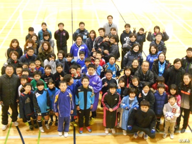 JFAキッズサッカーフェスティバル　石川県宝達志水町の宝達志水町押水総合体育館に、約150人が参加！