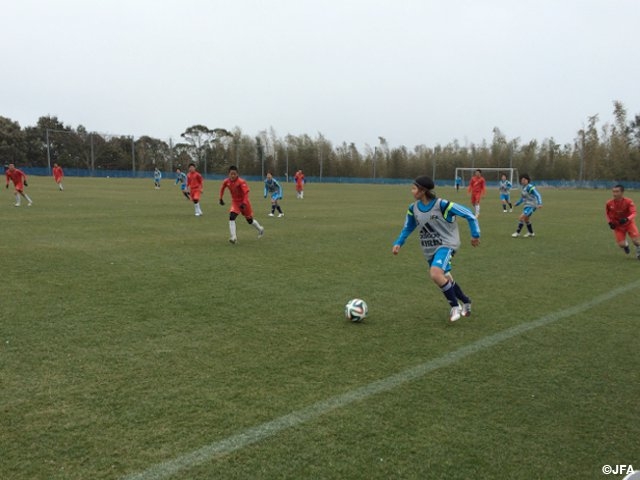 U-19日本女子代表候補　神村学園高校男子と練習試合を実施（2/8）