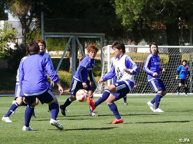 All Nadeshiko Japan get together for opening of Algarve Cup