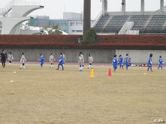 JFAガールズサッカーフェスティバル 岐阜県岐阜市の長良川補助競技場に、約330人が参加！