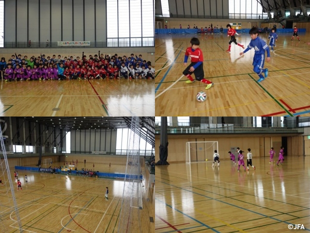 JFAキッズサッカーフェスティバル　新潟県新潟市の新潟市秋葉区総合体育館に、約200人が参加！
