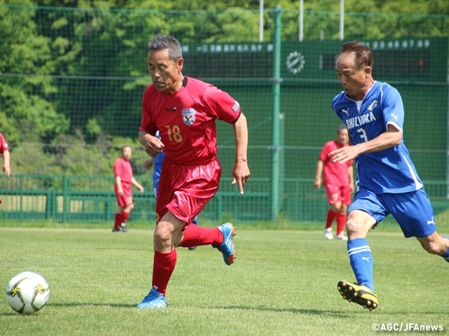 Exciting games in the north at the 15th All Japan Seniors (over 60s) Football Tournament