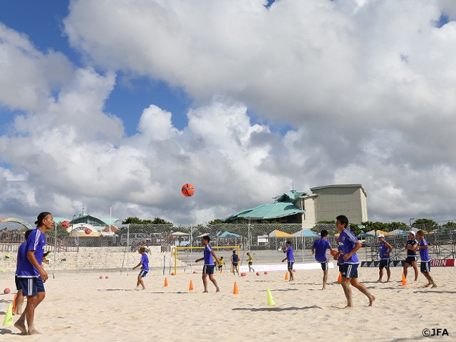 ビーチサッカー日本代表　国際親善試合　沖縄で合宿をスタート
