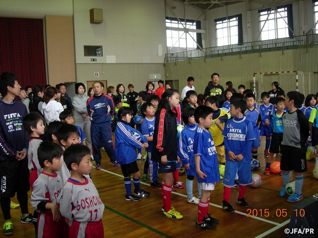 JFAファミリーフットサルフェスティバル　秋田県秋田市の秋田市立雄和体育館に、120人が参加！