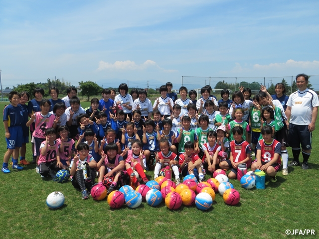 JFAガールズサッカーフェスティバル 栃木県大田原市の栃木県大田原グリーンパークに、64人が参加！