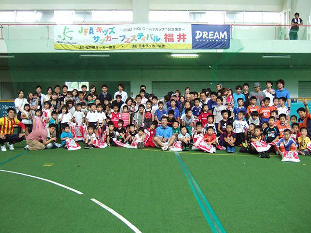 JFAキッズ（U-6/8）サッカーフェスティバル 福井県敦賀市のニューサンピア敦賀に、145人が参加！