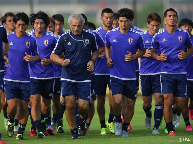 SAMURAI BLUE prepare for last game against China PR - EAFF East Asian Cup 2015