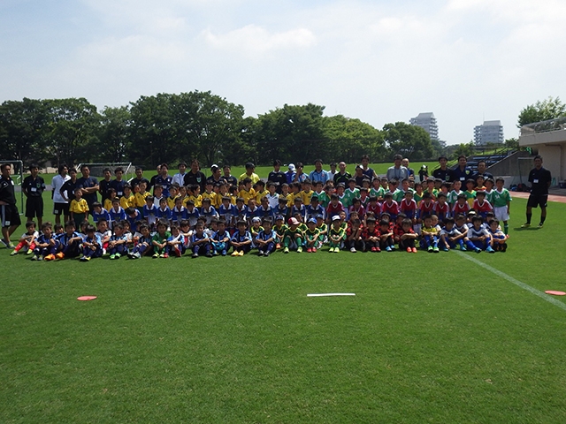 JFAキッズ（U-8）サッカーフェスティバル 神奈川県横浜市の県立保土ヶ谷公園サッカー場に、799人が参加！