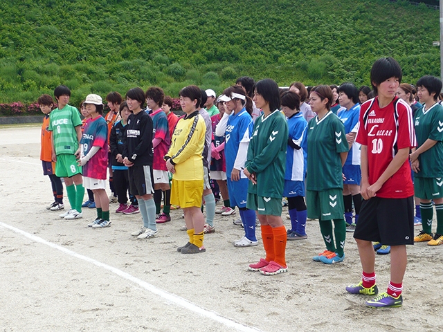 JFAレディースサッカーフェスティバル 三重県名張市の名張市民陸上競技場に、170人が参加！