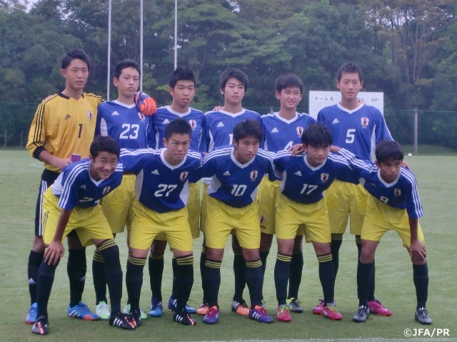 U-15 Japan National Team take on Ichiritsu Funabashi High School in Chiba training camp