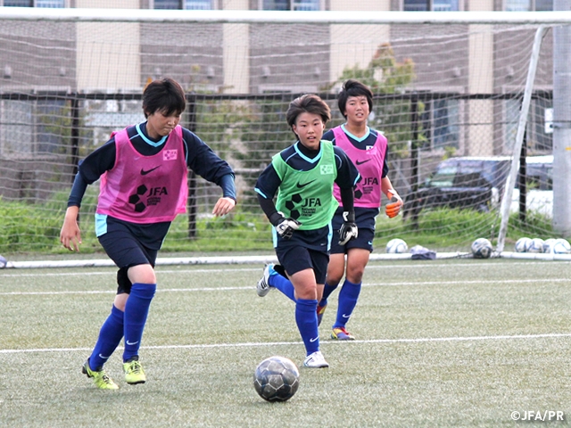 Goalkeeper training camp for junior-high girls start in Sapporo