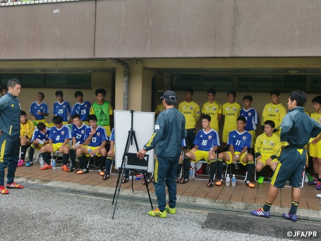 U-15 Japan National Team take on JEF United Ichihara Chiba U-16 in Chiba training camp