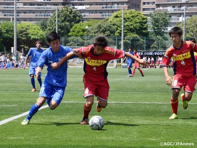 Big match between Ryutsukeizaidai Kashiwa and Academy Fukushima in Prince Takamado Trophy U-18 Premier League EAST