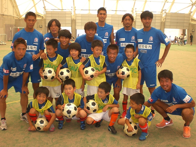 JFAキッズ（U-8）サッカーフェスティバル 富山県魚津市の魚津市桃山運動公園桃山陸上競技場に、191人が参加！