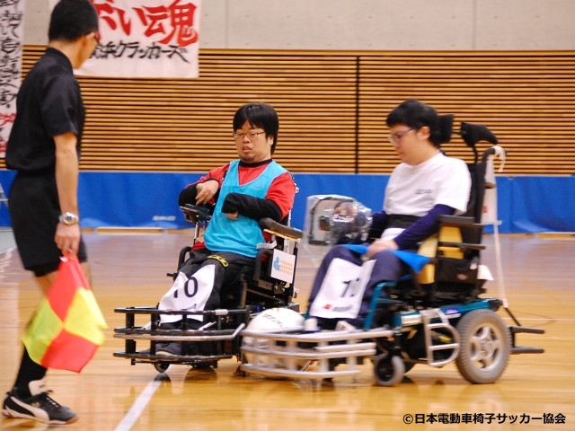 マルハンカップ第21回日本電動車椅子サッカー選手権大会がエコパアリーナで開催