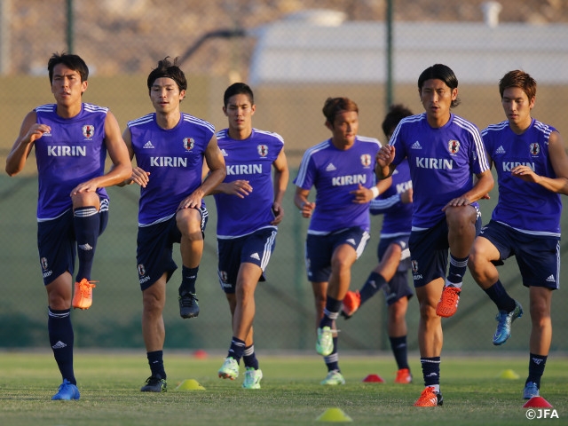 Full squad of SAMURAI BLUE go through tactics behind closed doors